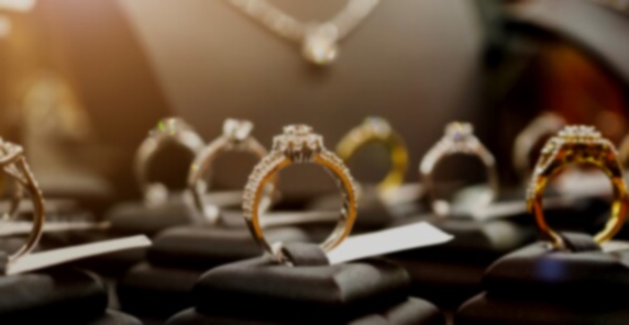 Collier perles blanches