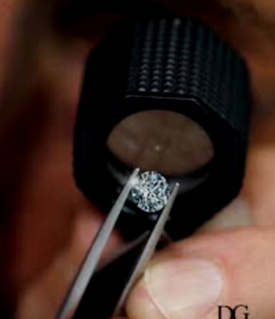 Diamant ovale 1,50 ct